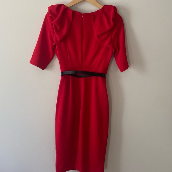 Red Eva Longoria for The Limited sheath dress, ruffled shoulder. Size 2 - Picture 4 of 8